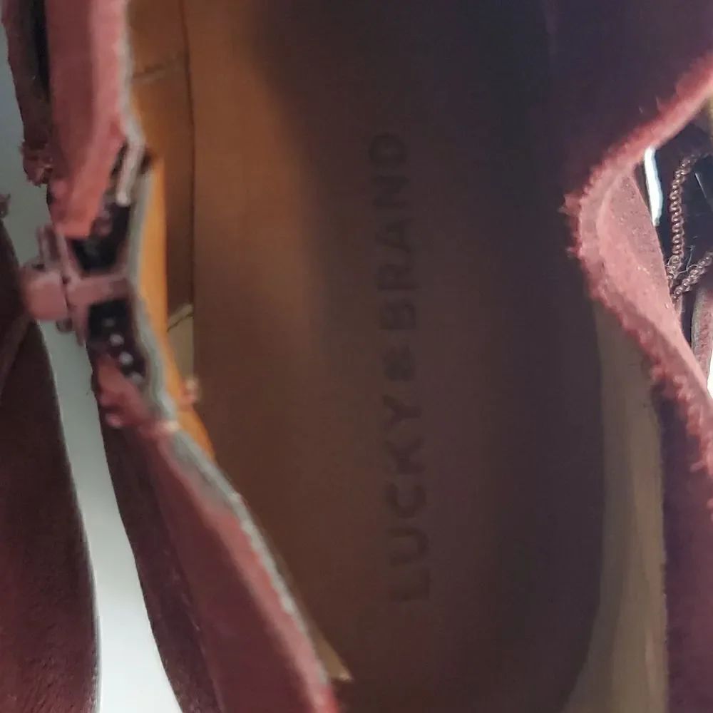 Lucky Brand LK-Boomer Leather Ankle Bootie Ruby Wine Size 7.5 M - Picture 10 of 13